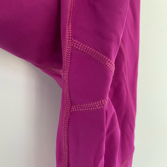 Lululemon Leggings Crops Pink Fuschia EUC Size 8 - Picture 3 of 3